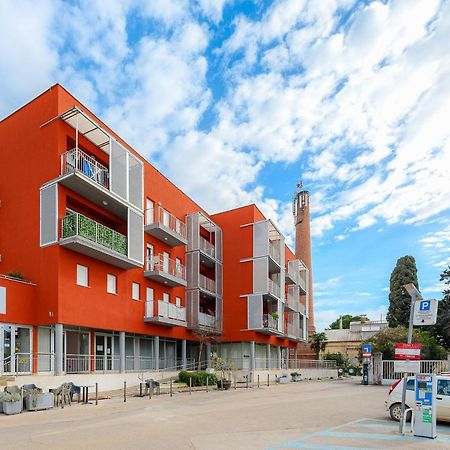Apartment Ares 13 In Umag Center Kültér fotó